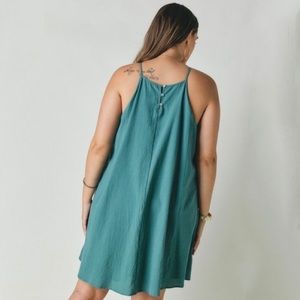 Davi & Dani | Lace Neckline Halter Tunic Dress